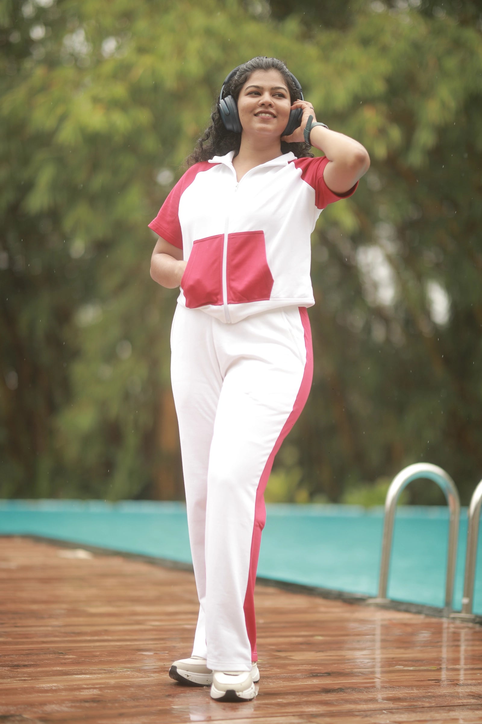 Jog & Joy Zipper Suit