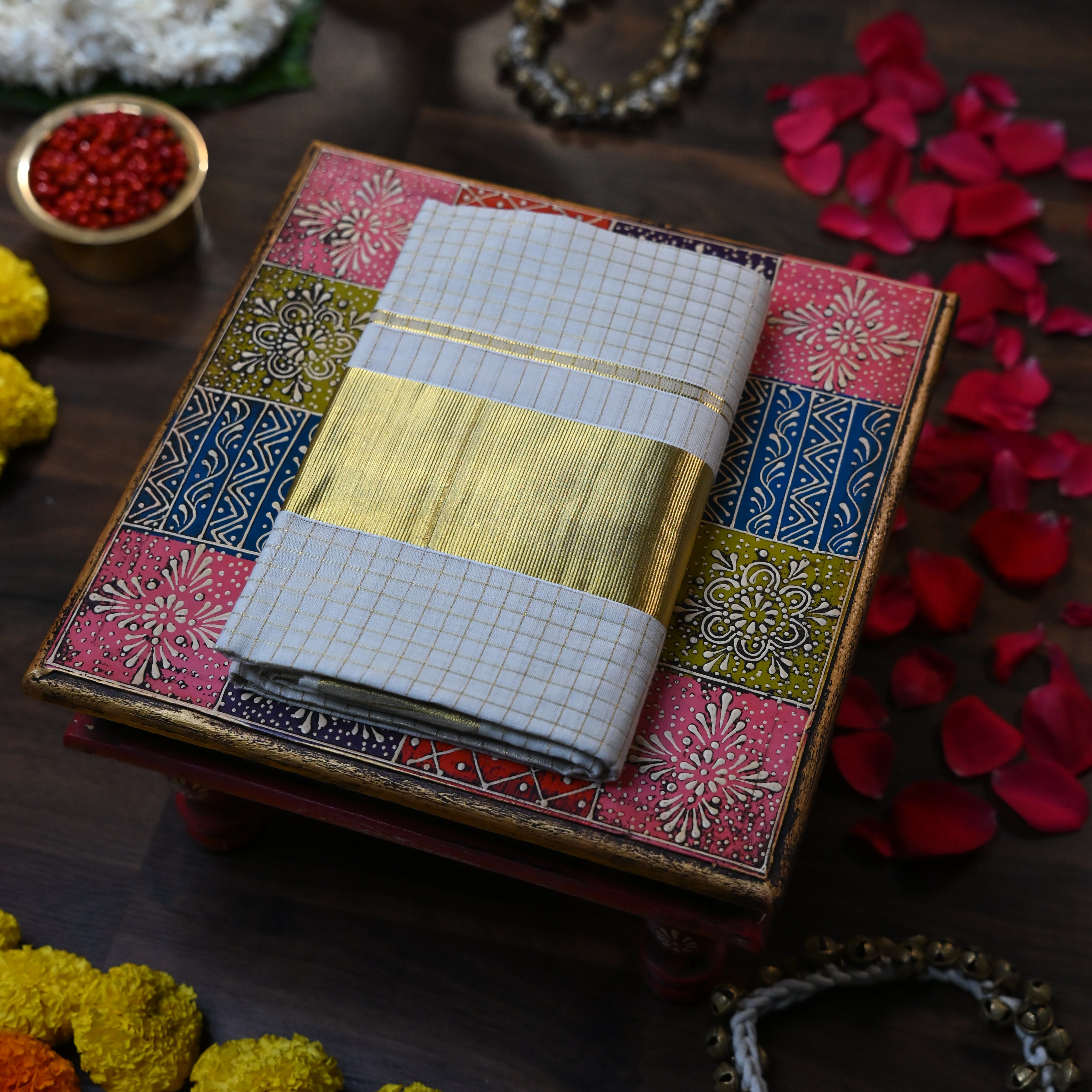 Golden Grid Checked Tissue Kasavu Saree