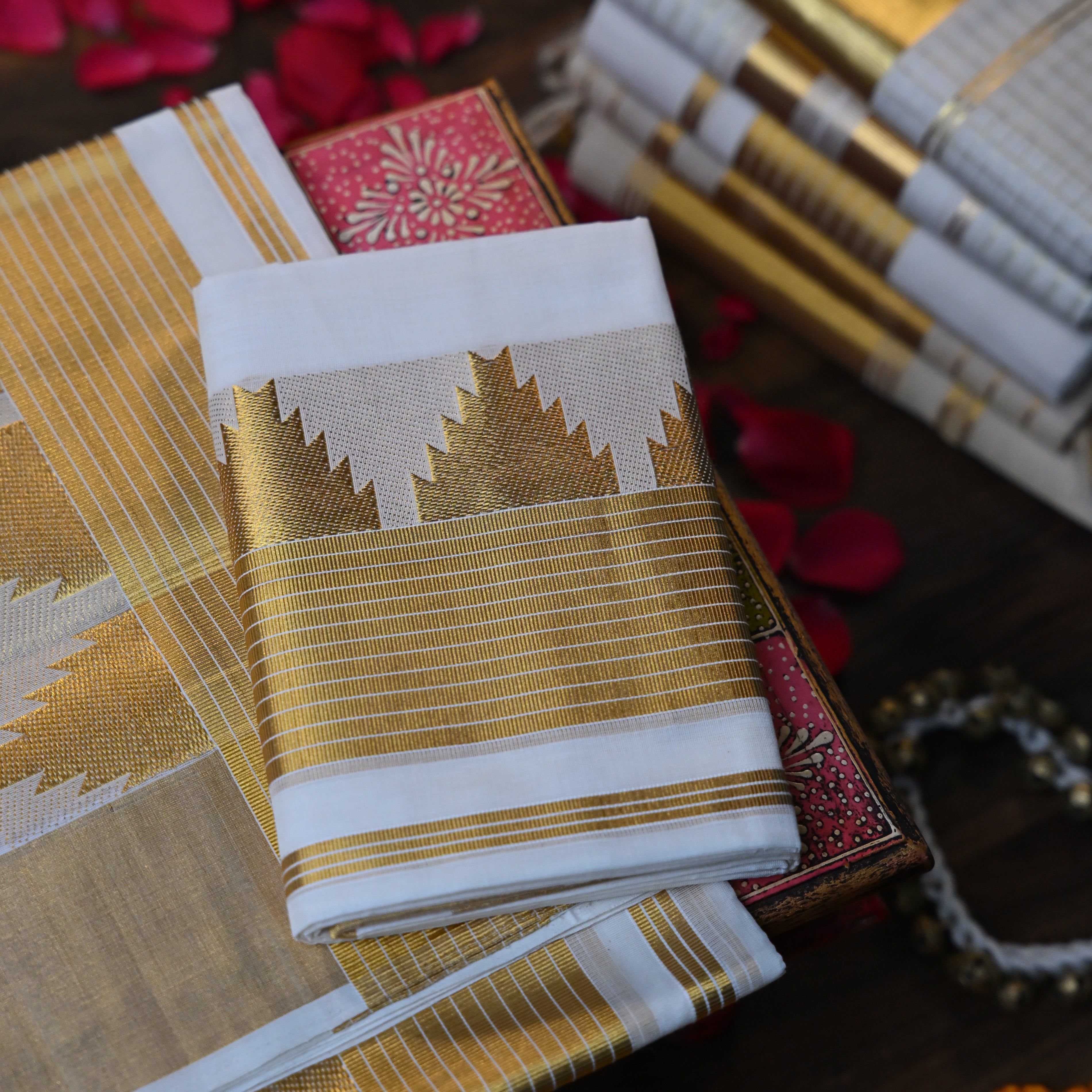 Premium Temple Border Gold Zari Kasavu Saree