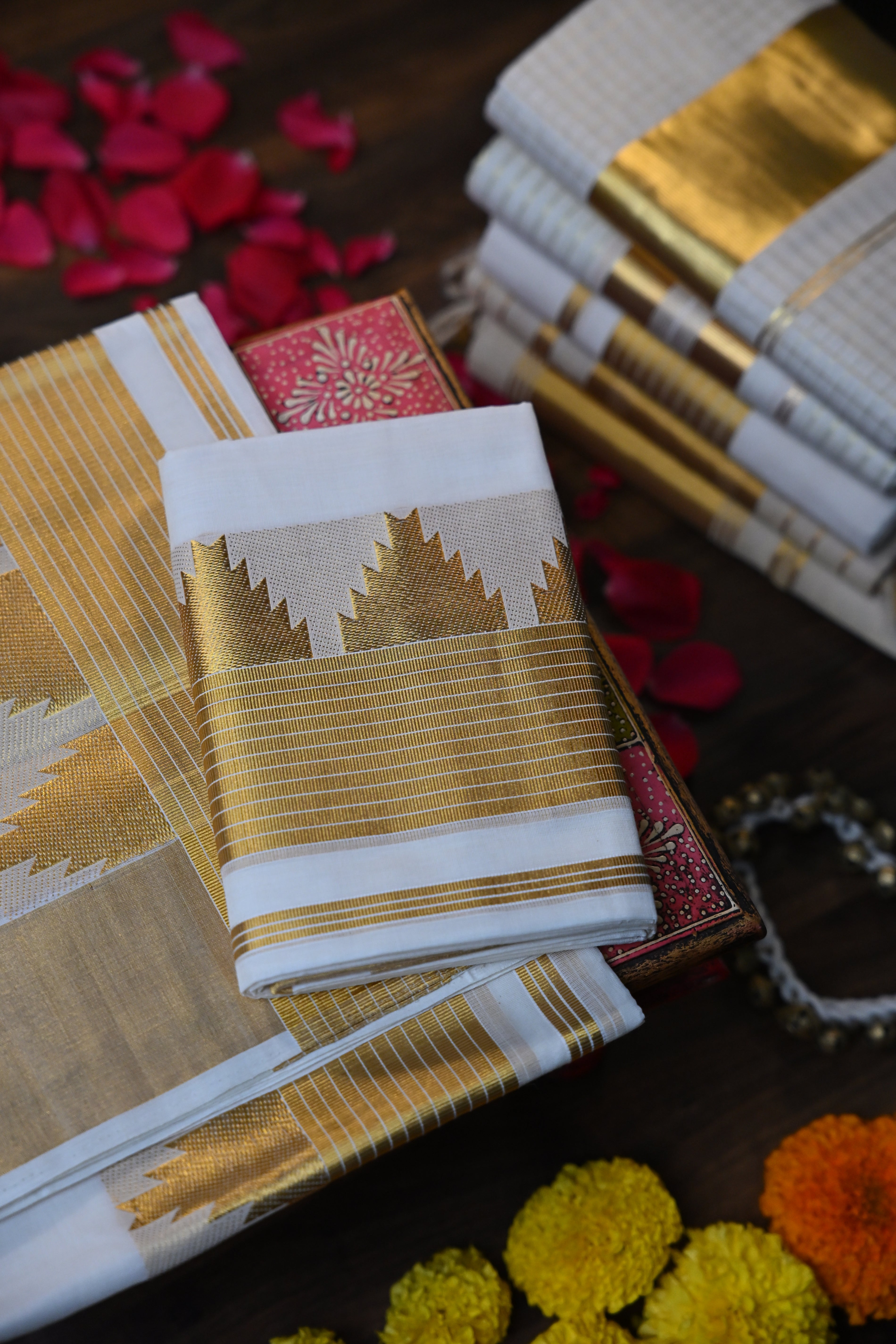 Premium Temple Border Gold Zari Kasavu Saree