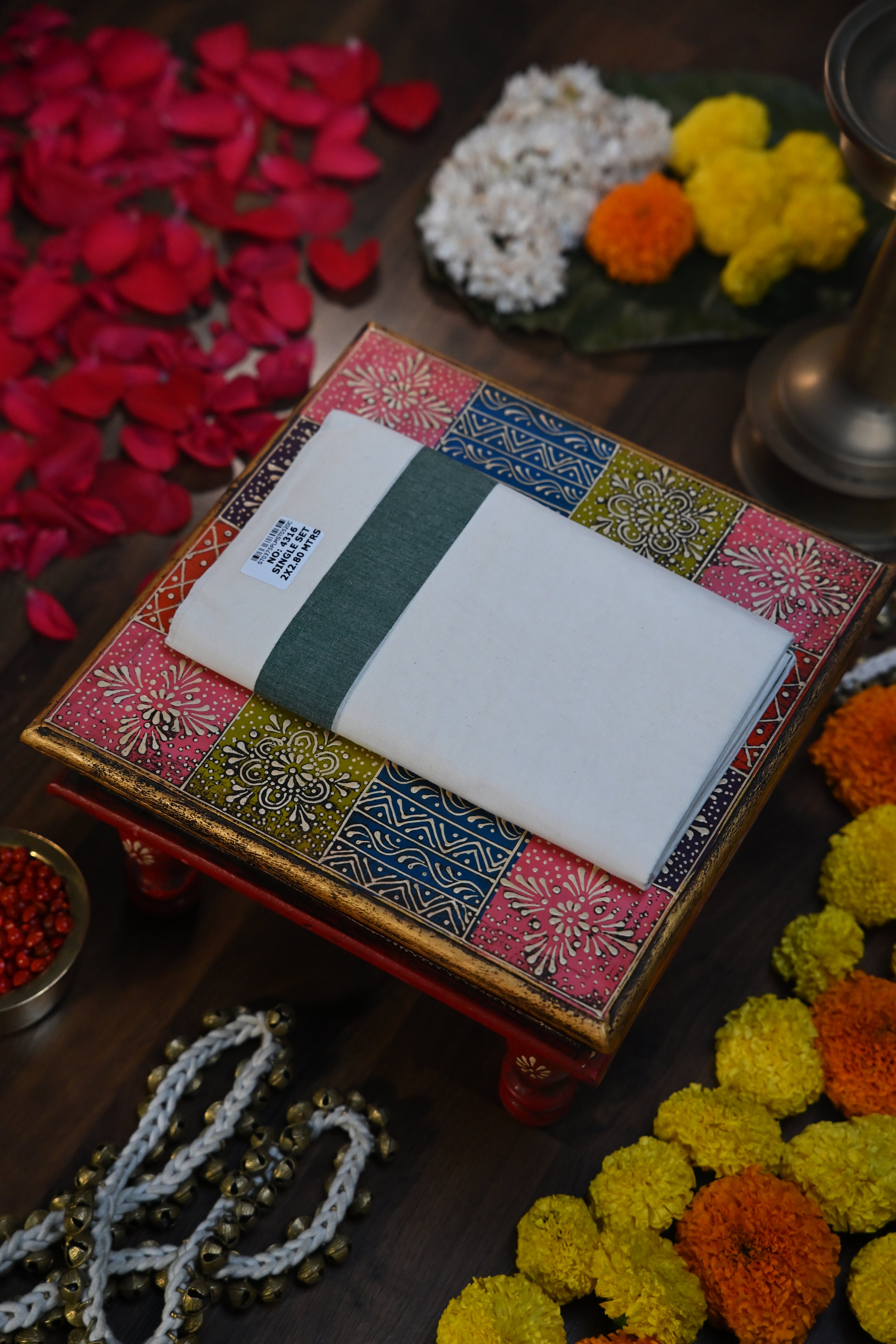 Deep Forest Green Border Set Mundu