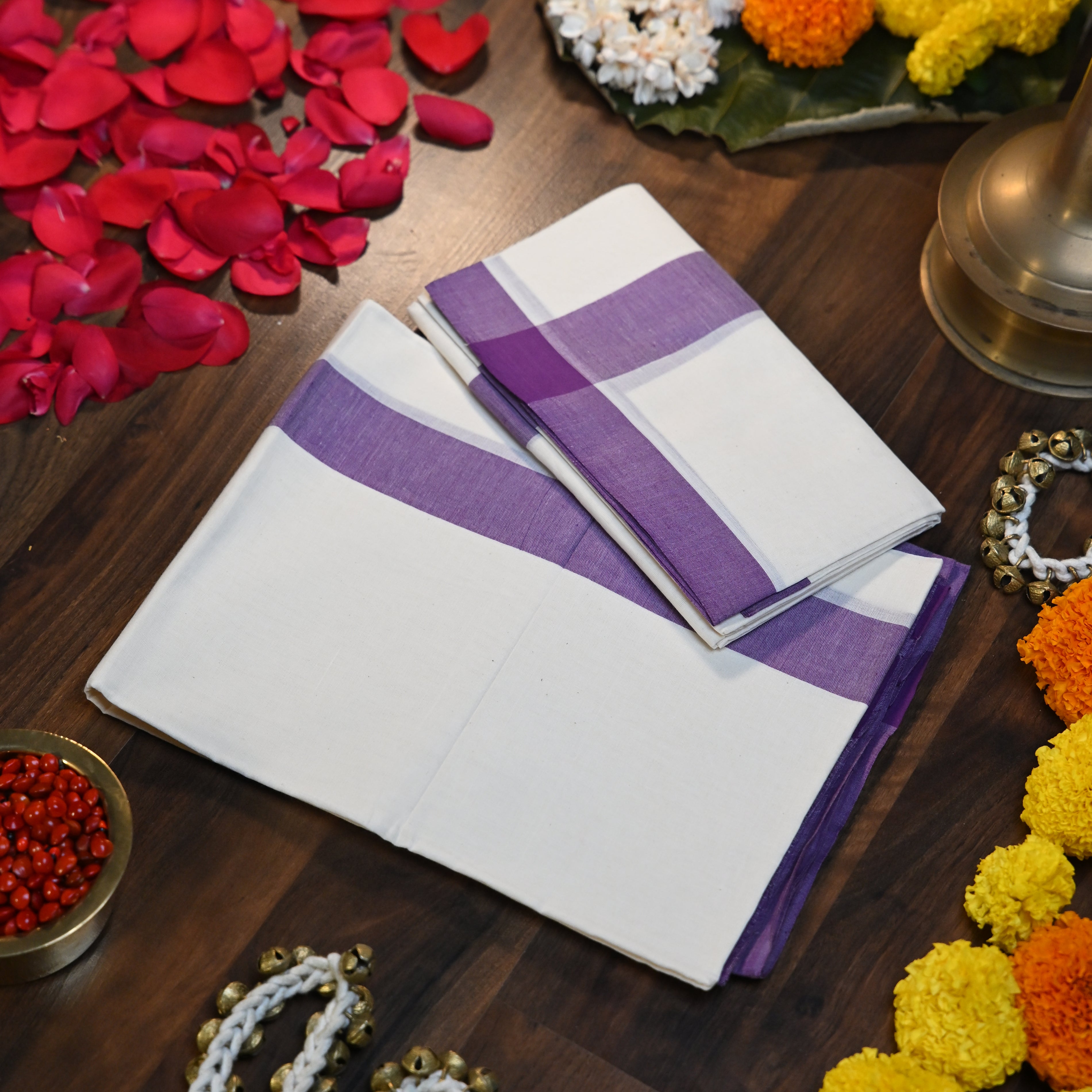 Vibrant Violet Solid Border Set Mundu